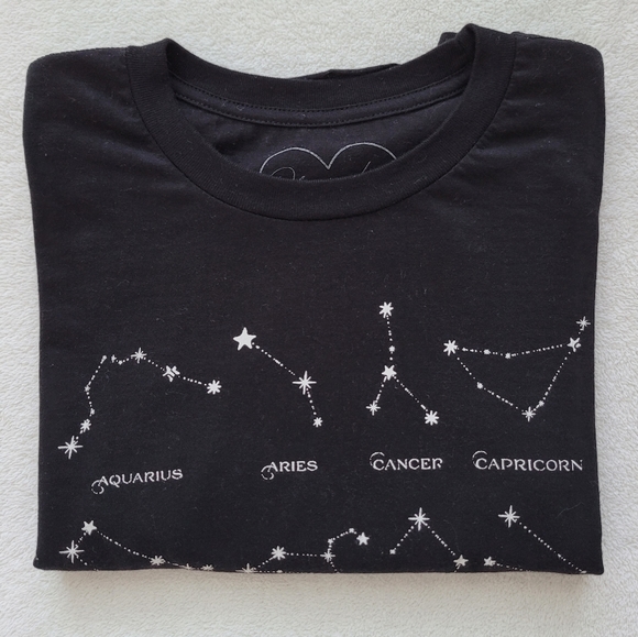 Zodiac Constellation Cropped Shirt | EUC Long Sleeves Ladies XL - Picture 11 of 11